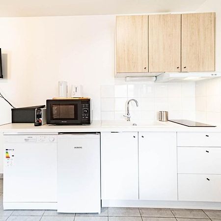 Le Petit Montel- Studio Avec Garage-Metro Valmy Lyon Extérieur photo