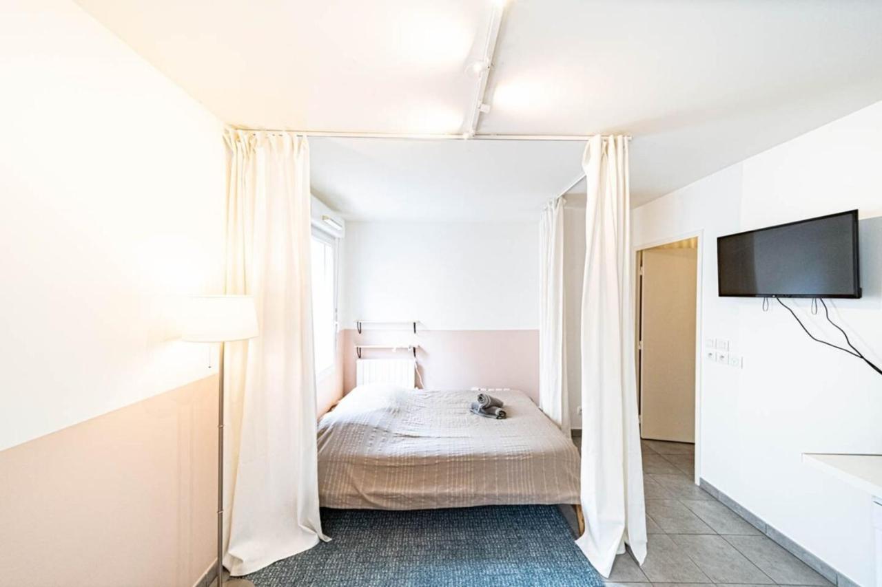 Le Petit Montel- Studio Avec Garage-Metro Valmy Lyon Extérieur photo